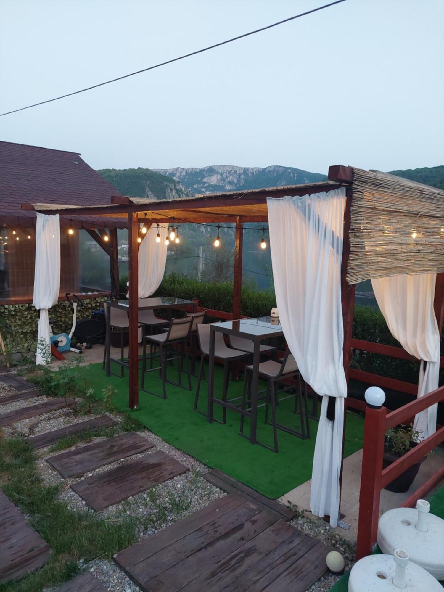 Ogradina Clisura Dunarii Casutele Danca מראה חיצוני תמונה
